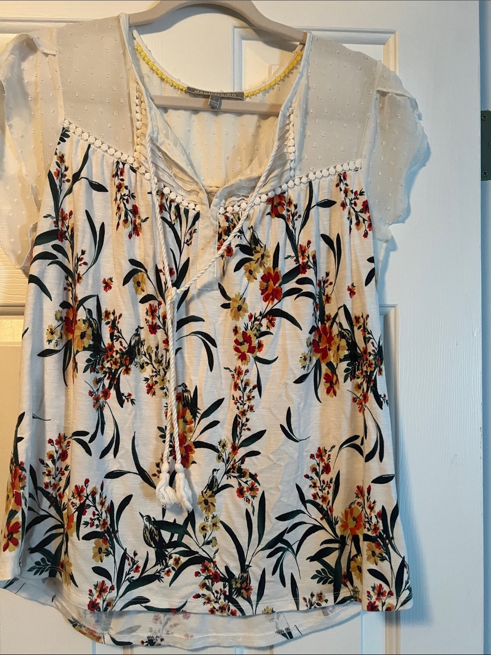 Daniel Rainn women’s large shirt